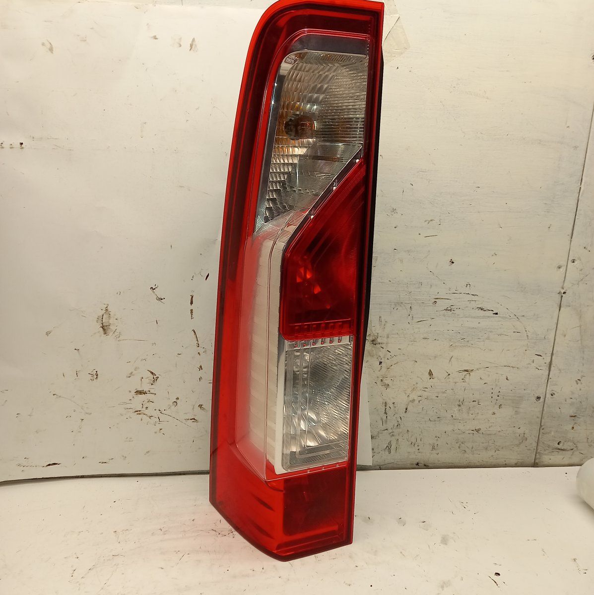 Tail light left RENAULT MASTER III (FV, JV) (2010-2024)