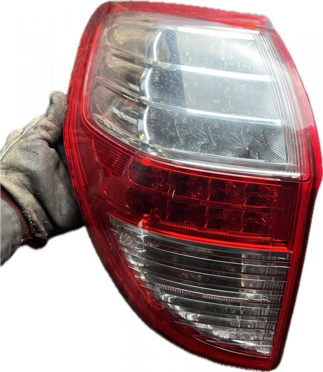 81561-42150 8156142150 81561-42110 8156142110 81555-42150 8155542150 Tail light left TOYOTA RAV 4 III (XA30) (2005-2012)