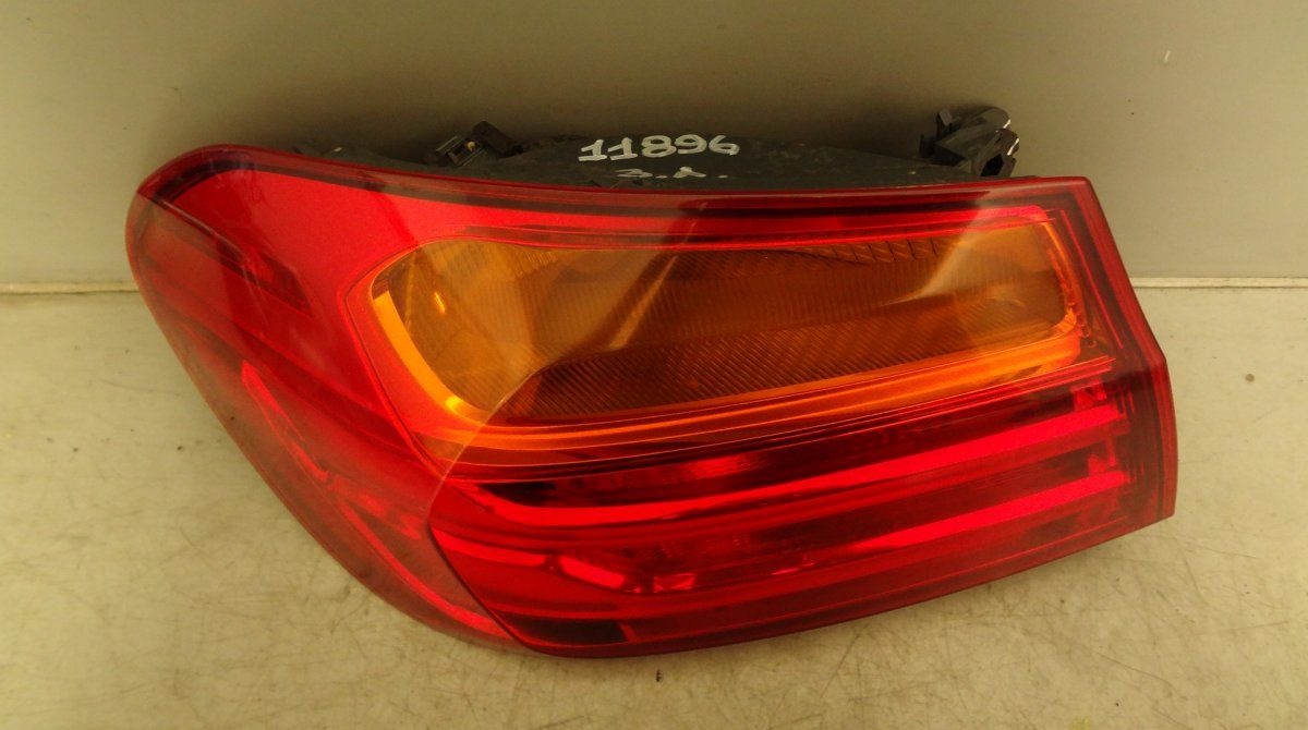 Tail light left BMW 4 (F32, F33, F36, F82, F83) (2013-2020)