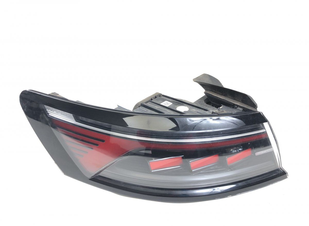 82080106 Tail light left VW ARTEON (3H7, 3H9) (2017-2024)