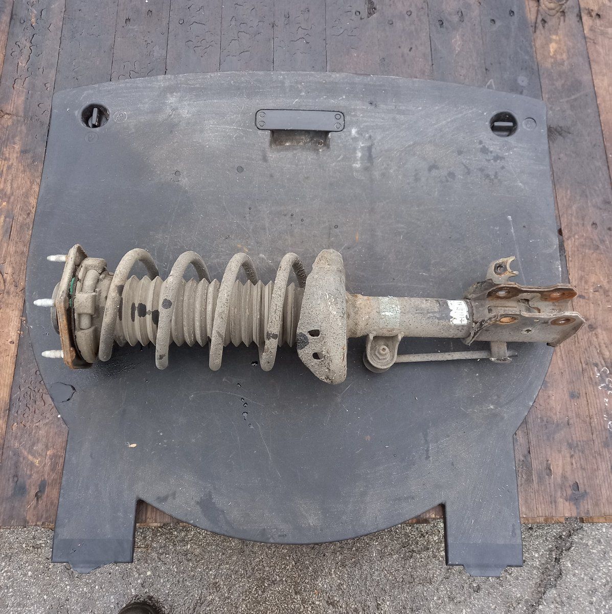 51611T1VE Suspension Leg Front Right HONDA CR-V IV (RM) (2012-2016)