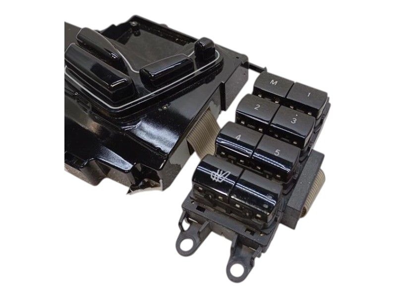 MAYBACH 62 V240 Front Right Seat Switch A2408700510