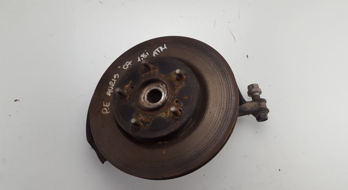 F240R Wheel bearing housing front right TOYOTA AURIS (E15) (2006-2012)