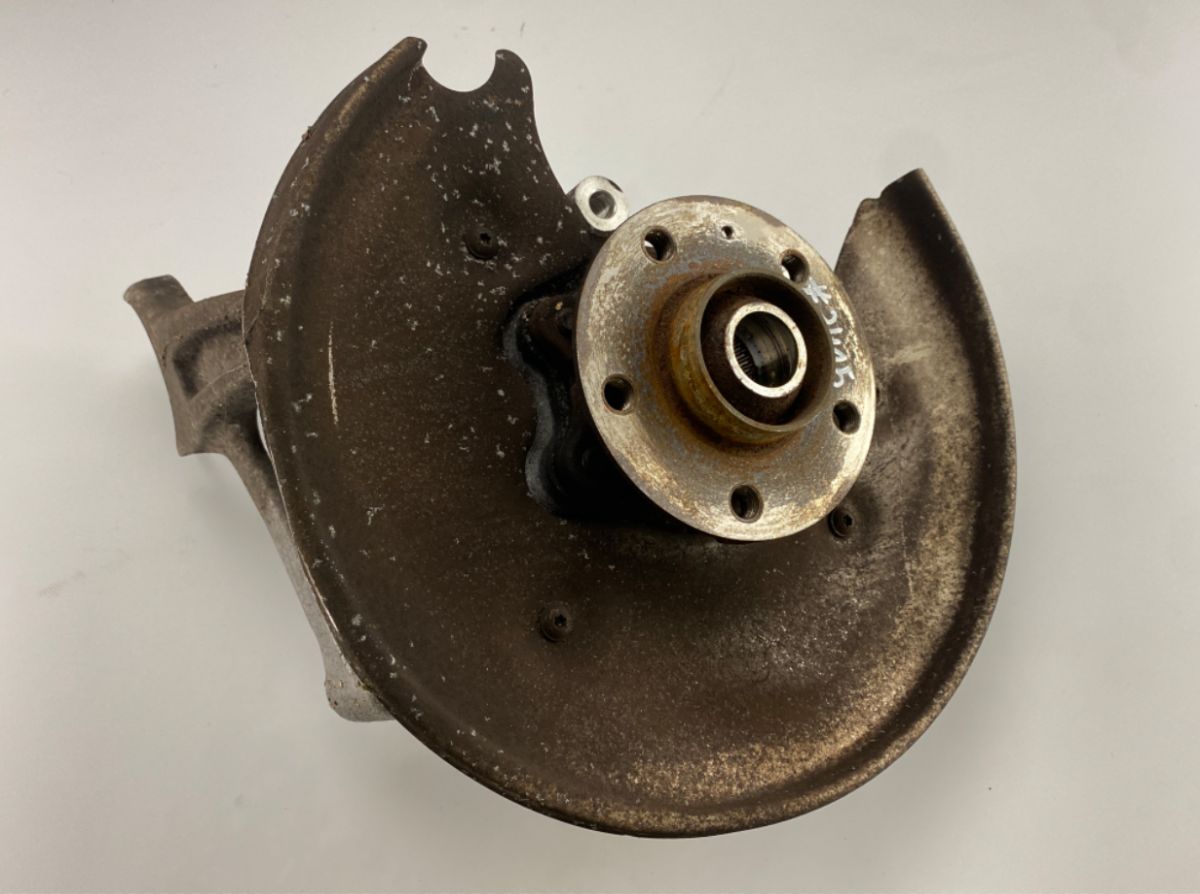 8R0505432F Wheel bearing housing rear right AUDI A6 / A6 ALLROAD (C7, 4G) (2010-2018)