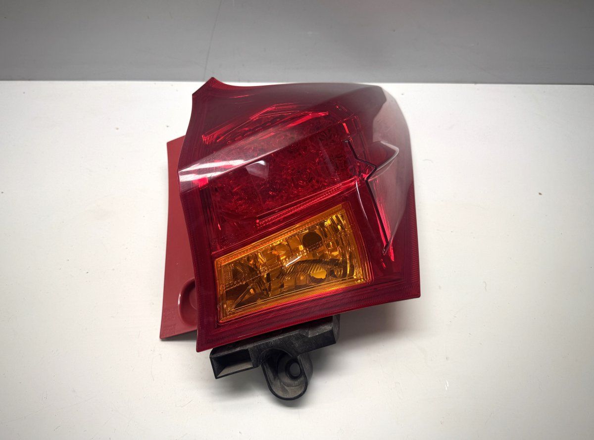 8155102740 Tail light, right TOYOTA AURIS (E18) 2012-2018