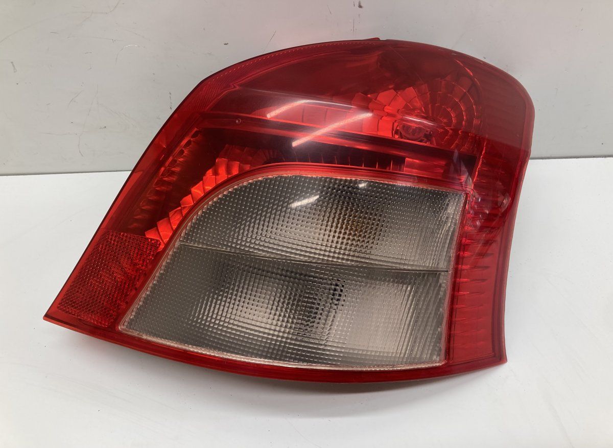815510D110 Tail light, right TOYOTA YARIS II (XP90) (2005-2013)
