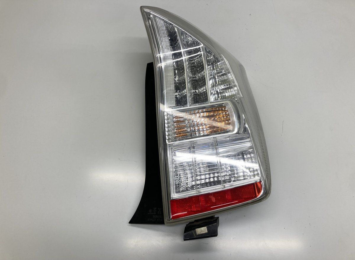 8155147120 Tail light, right TOYOTA PRIUS III (XW30) (2009-2015)