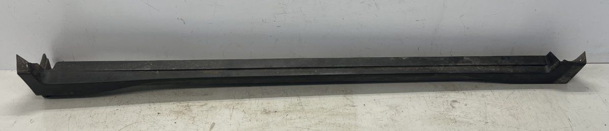 768504CE0A Side Skirt Right NISSAN X-TRAIL III (T32) (2013-2022)