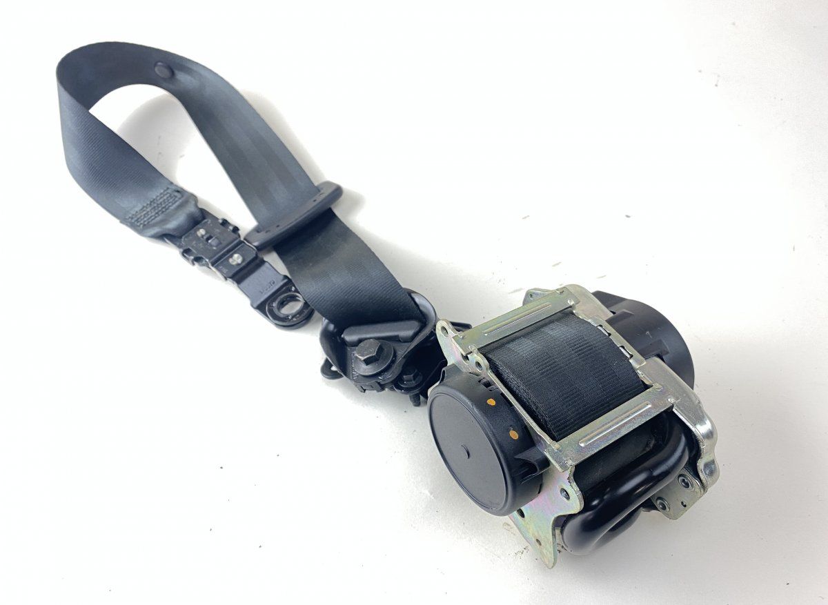 31484535 Seat Belt Front Left VOLVO V40 (2012-2019)