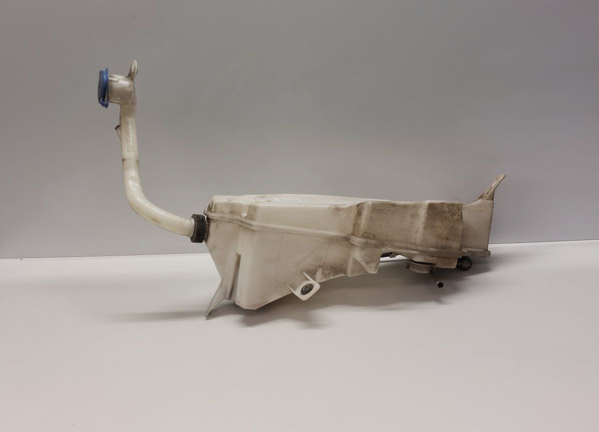 31662428 31378750 31662427 31662426 31662425 31378734 31276105 1019873001 104961900 Window washer reservoir VOLVO S90 / V90 (2016-)