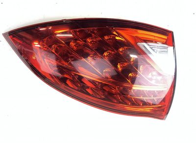 89090747 Kreisais aizmugurējais lukturis PORSCHE CAYENNE II (2010-2017)