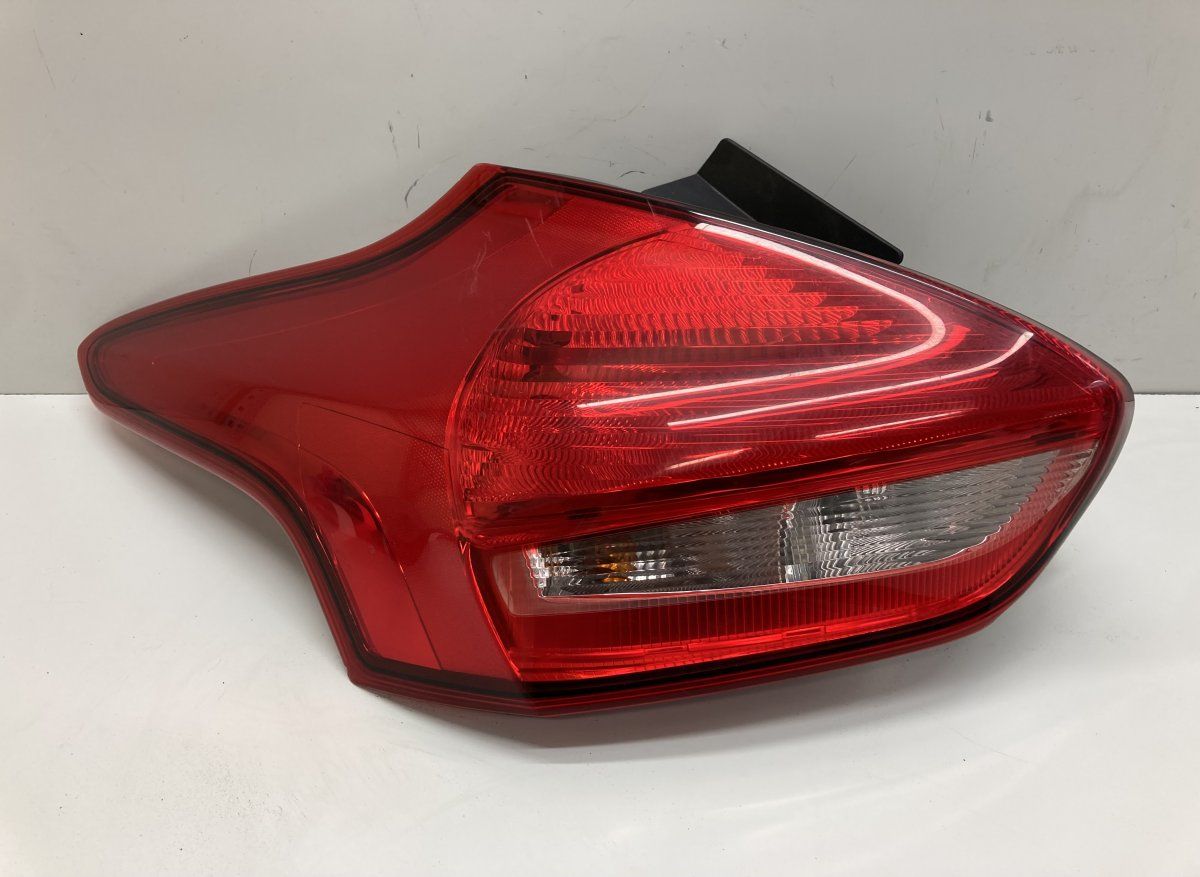 F1EB13405CF Tail light left FORD FOCUS III (2010-2018)