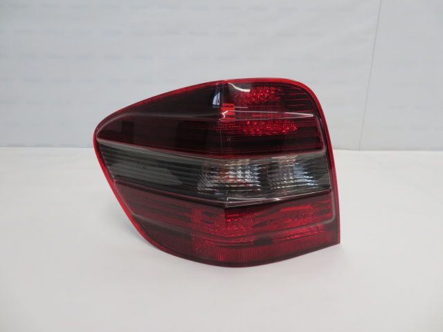 A1648203964 1648203964 A1648202164 Tail light left MERCEDES-BENZ ML-CLASS (W164) (2005-2011)