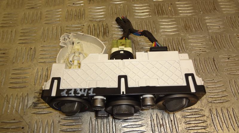 146570-2683 Panel sterowania ogrzewaniem SUBARU LEGACY IV / Outback (2003-2009)