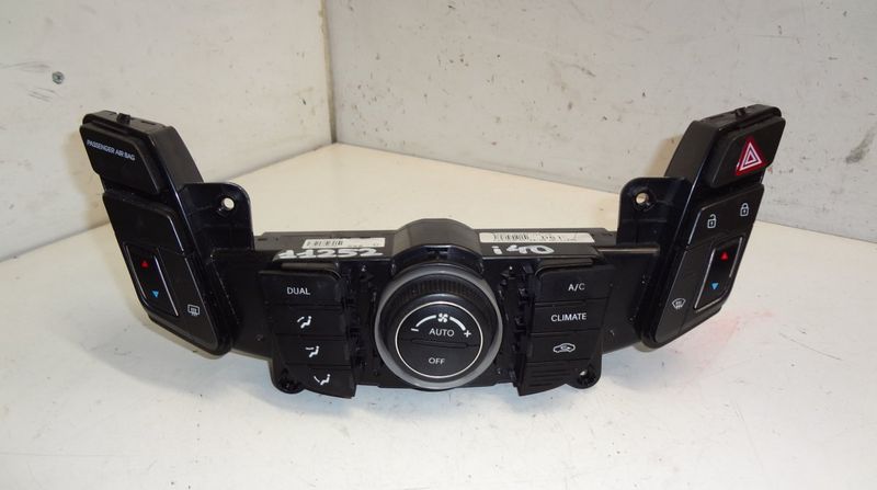 972503Z900 Heater control panel HYUNDAI i40 (VF) (2011-2019)