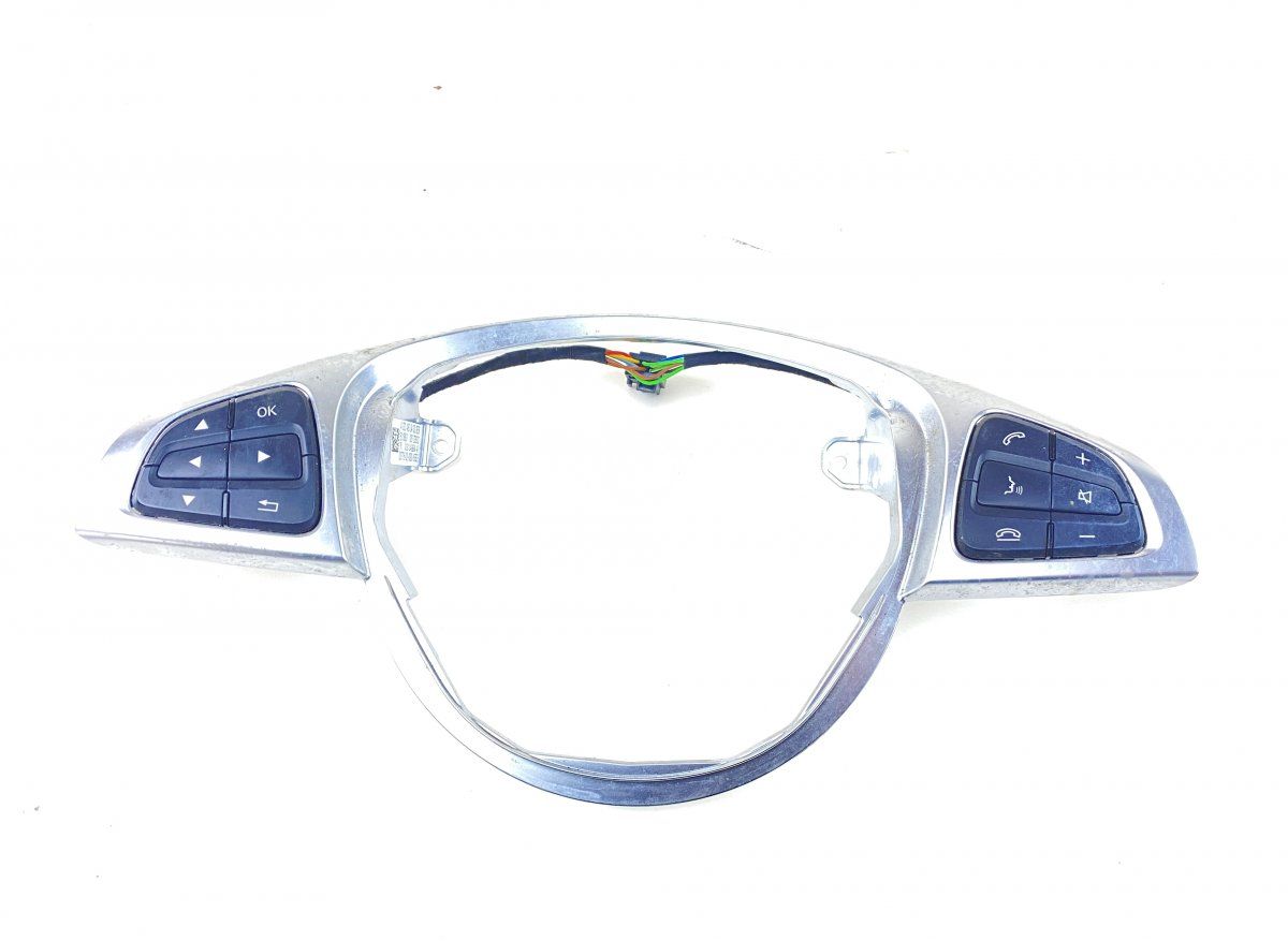 A0999050600 A0999050700 Steering wheel MF switch set MERCEDES-BENZ CLA (C117, X117) (2013-2019)