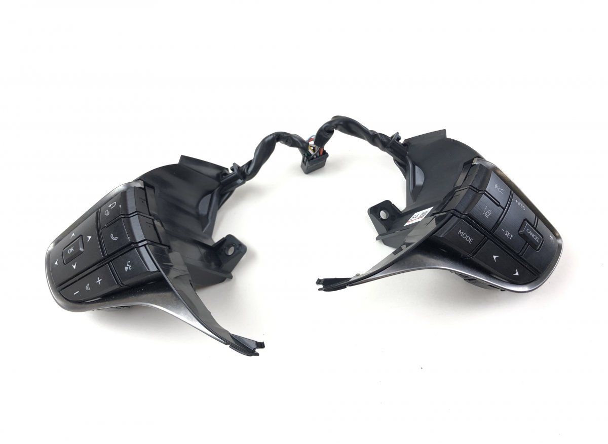 8425033610 Steering Wheel MF Switch Left LEXUS ES VII (2018-)