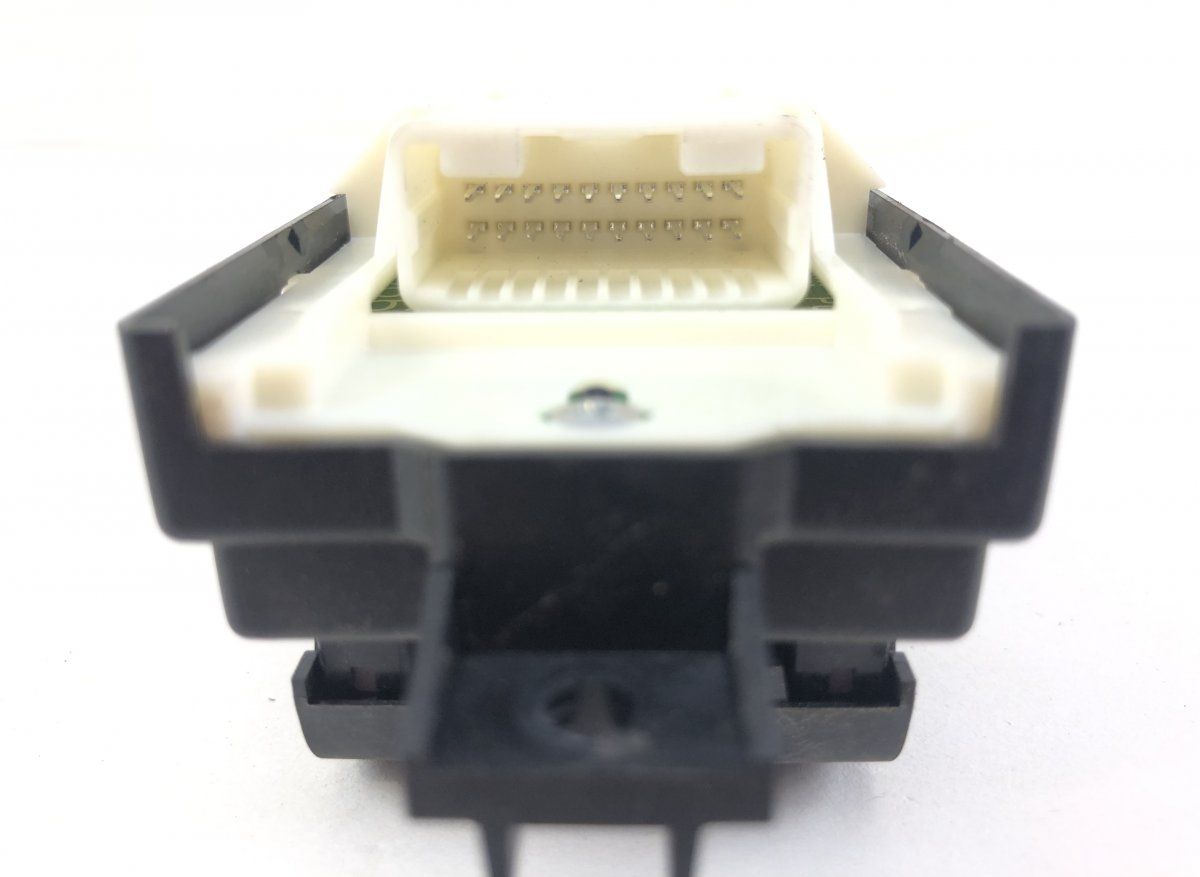 8425033610 Steering Wheel MF Switch Left LEXUS ES VII (2018-)