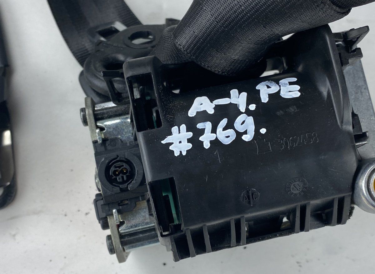 071AF5A16S Seat Belt Front Right AUDI A4 / A4 ALLROAD (B8) (2007-2015)