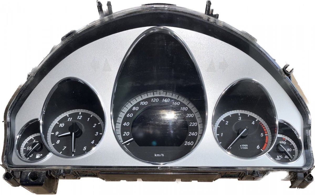 Speedometer MERCEDES-BENZ E-CLASS (W212) (2009-2016)