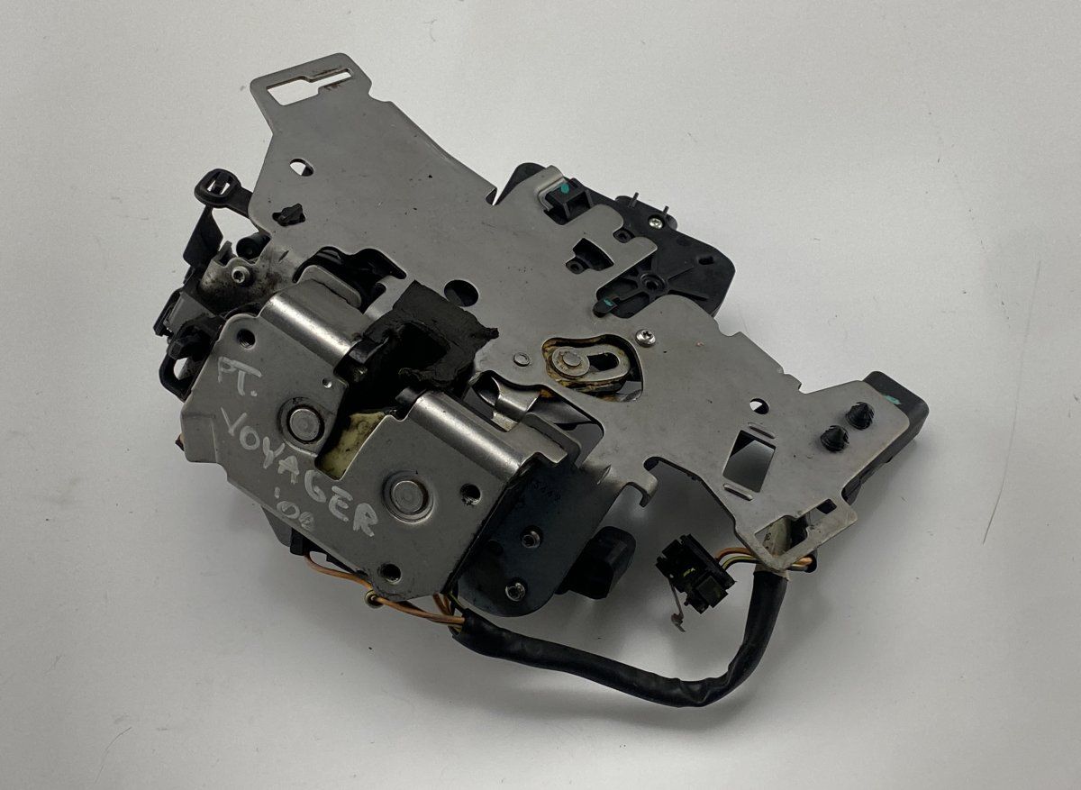 68030380AA Sliding door lock right CHRYSLER VOYAGER V (RT) (2007-2016)