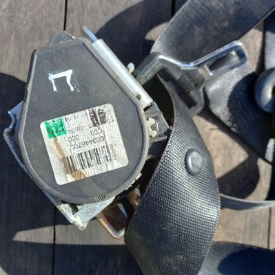 A6398603785 A6398603985 6398603785 398603985 Ceinture de sécurité avant droite MERCEDES-BENZ VITO / VIANO (W639) (2003-2014)