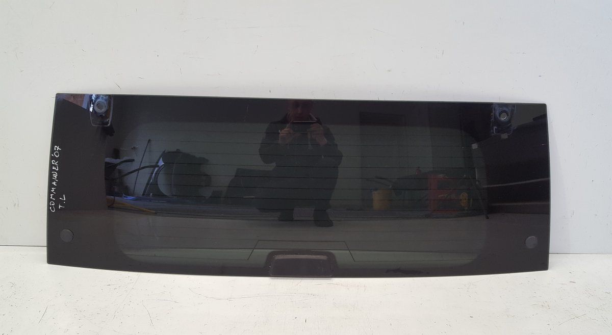 43R-000266 Rear Window glass JEEP COMMANDER (XK) (2005-2010)