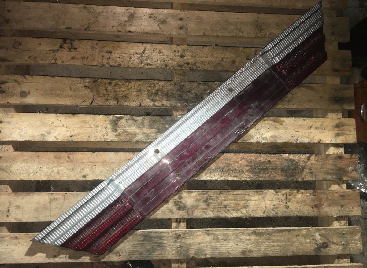 Rear bumper Registration plate holder MERCEDES-BENZ E-CLASS (W124) (1985-1996)