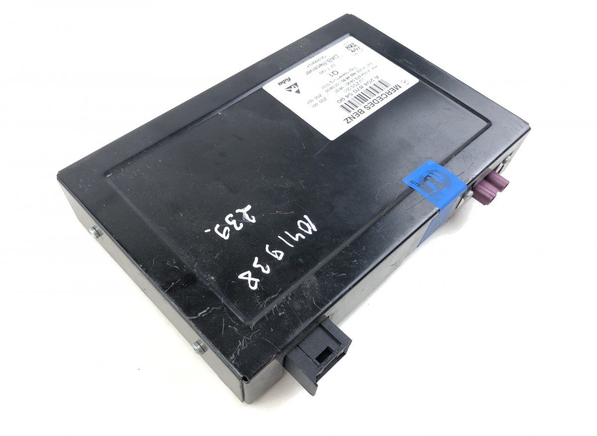 A2048705490 Radio tuner MERCEDES-BENZ S-CLASS Coupe (C216) (2006-2013)