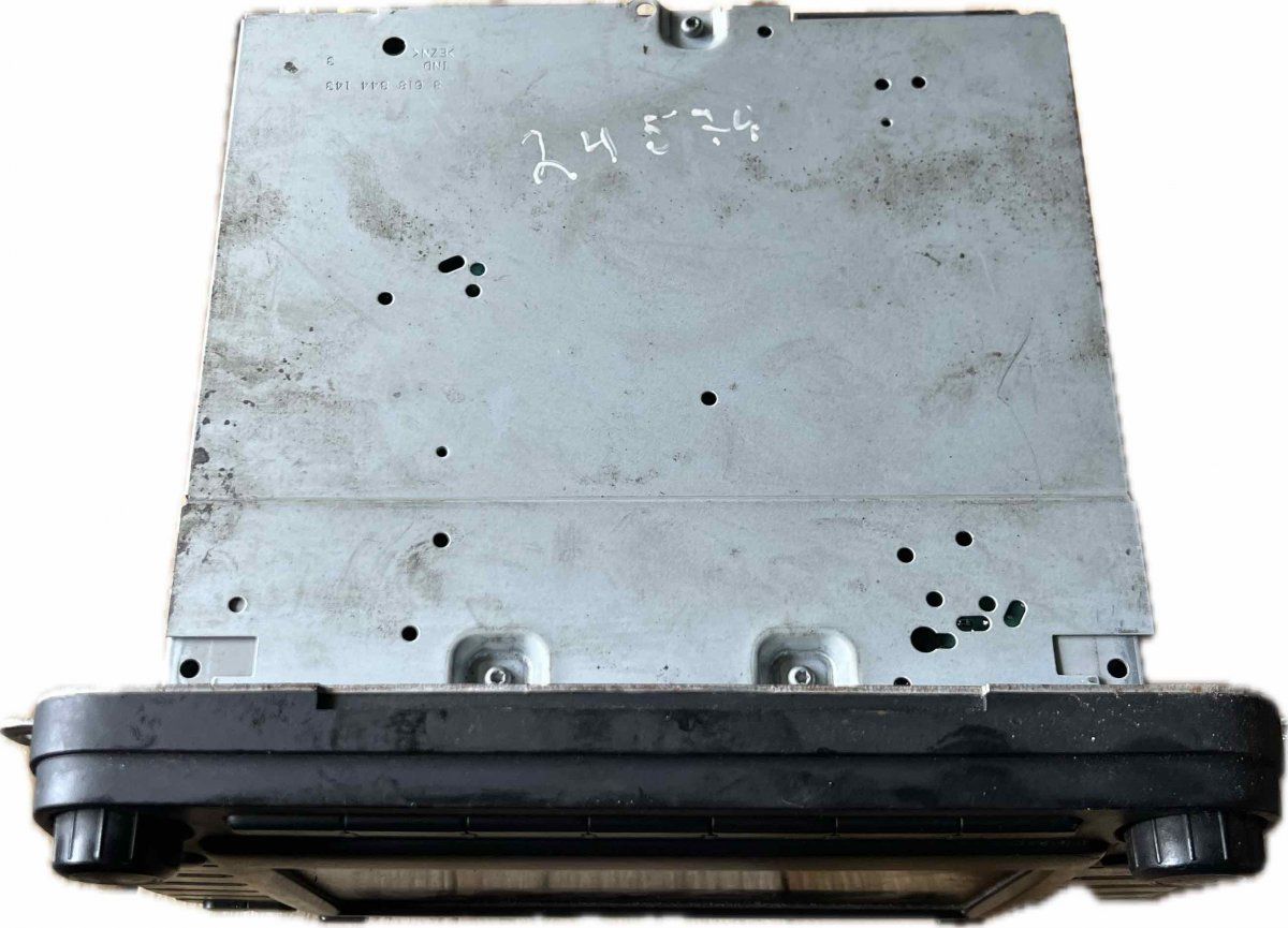 1K0035198B 1K0035198BX 1K0035198C 1K0035198CX Radio VW PASSAT B6 (3C) (2005-2010)