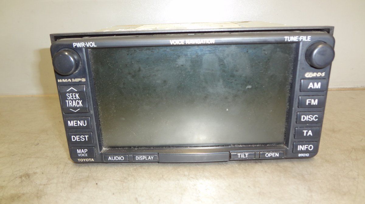 CQ-XS6770AJ Radio TOYOTA AVENSIS (T250) (2003-2008)