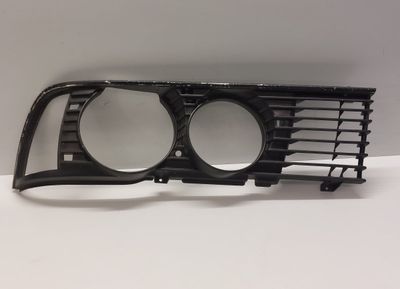 511319002720 Решетка радиатора правая часть BMW 7 (E23) (1977-1987)