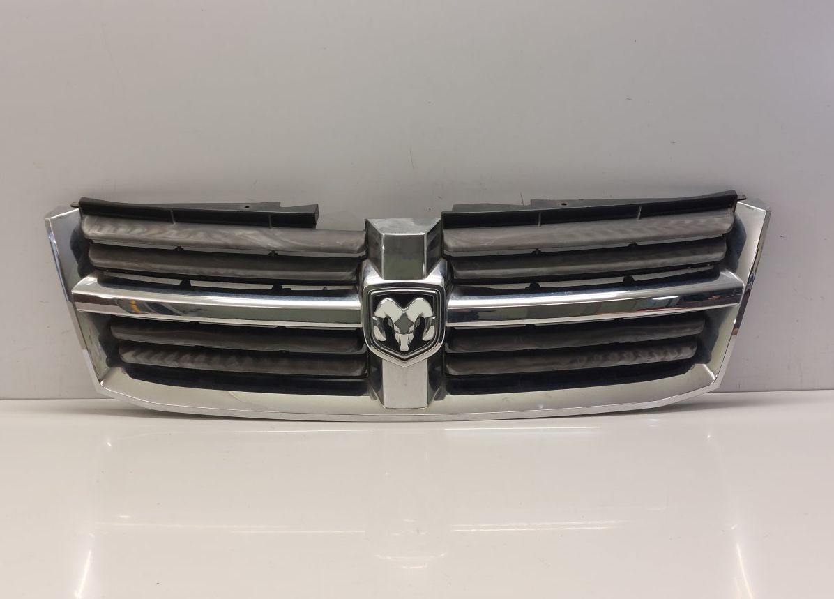 05113126AA 05113151AA Radiator Grille DODGE CARAVAN V (2007-2020)