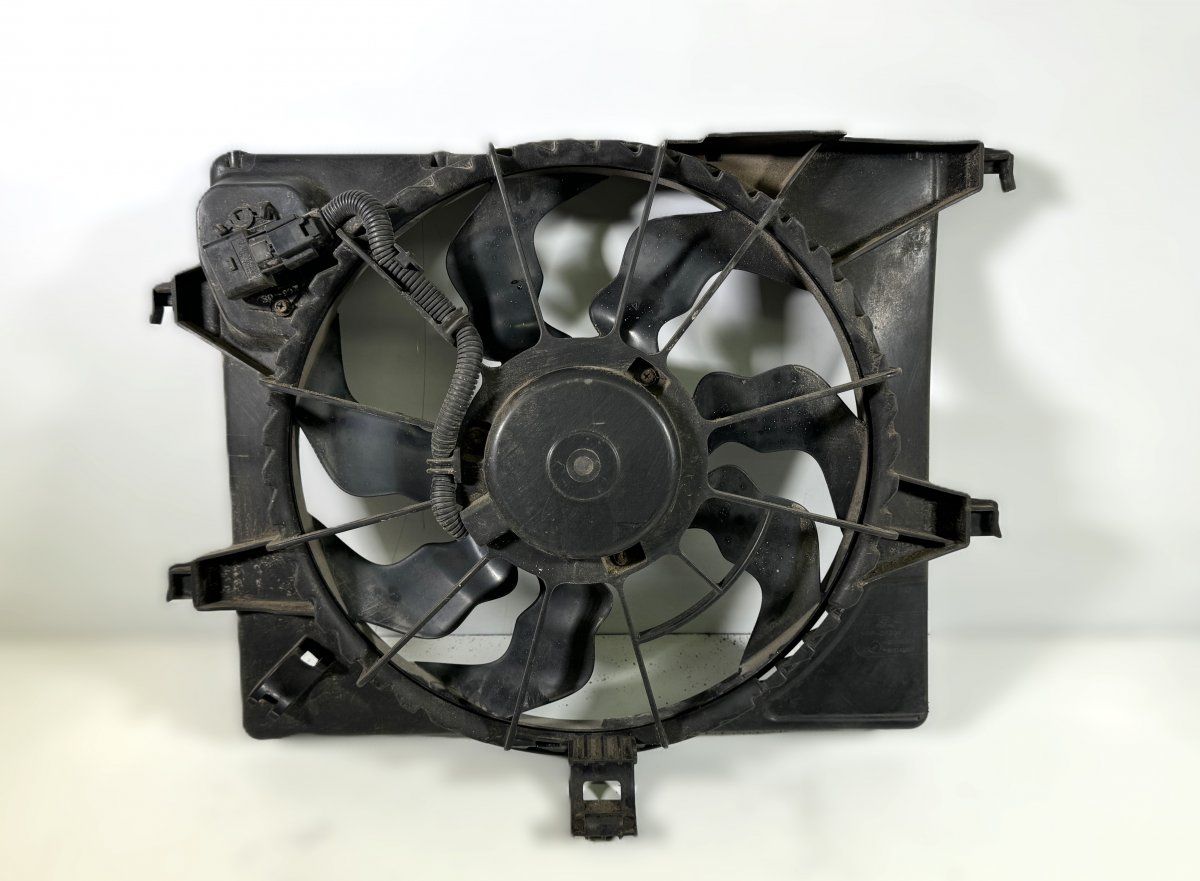 25350C8250 252311P390 Radiator Fan Electric HYUNDAI i20 II (GB) (2014-2020)