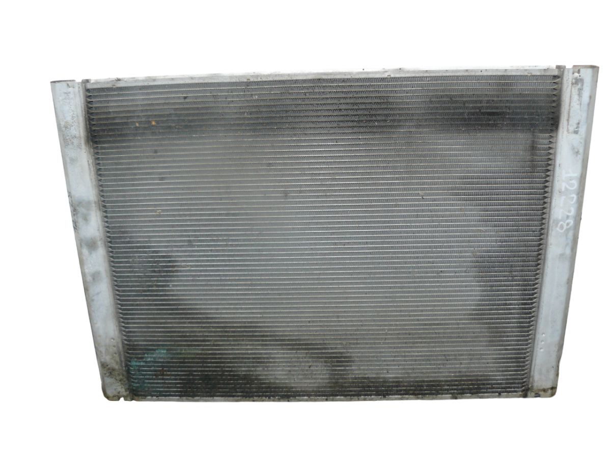 D8954004 Radiator BMW 5 (E60, E61) (2003-2010)