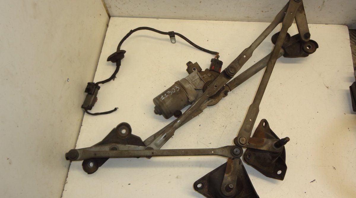 Wiper linkage / mechanism CHRYSLER VOYAGER IV (RG, RS) (2000-2008)