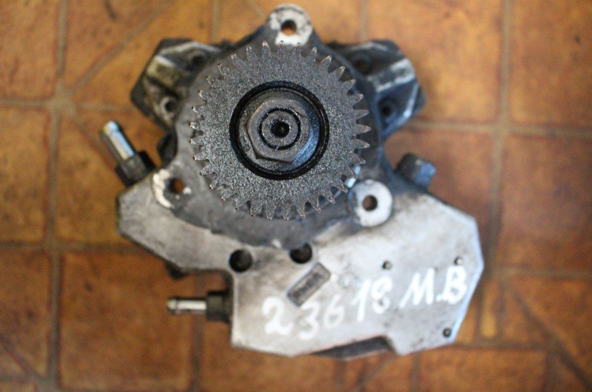 A6420100844 Fuel injection pump, diesel MERCEDES-BENZ S-CLASS (W221) (2005-2013)