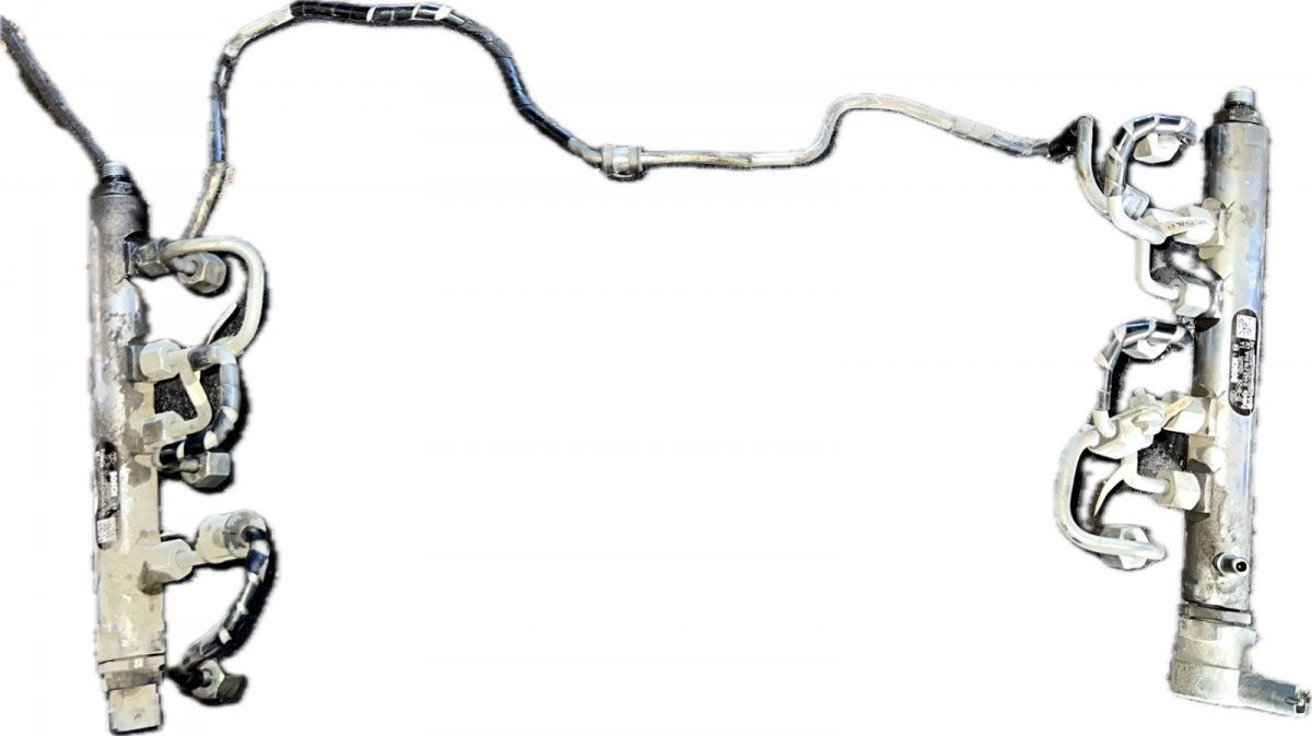 Fuel Distributor / fuel rail LAND ROVER RANGE ROVER SPORT II (L494) (2013-2022)