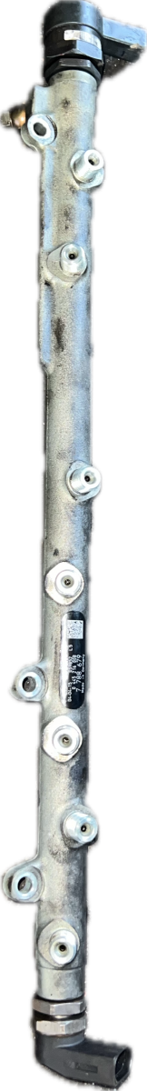 0445216008 Fuel Distributor / fuel rail BMW 5 (E60, E61) (2003-2010)