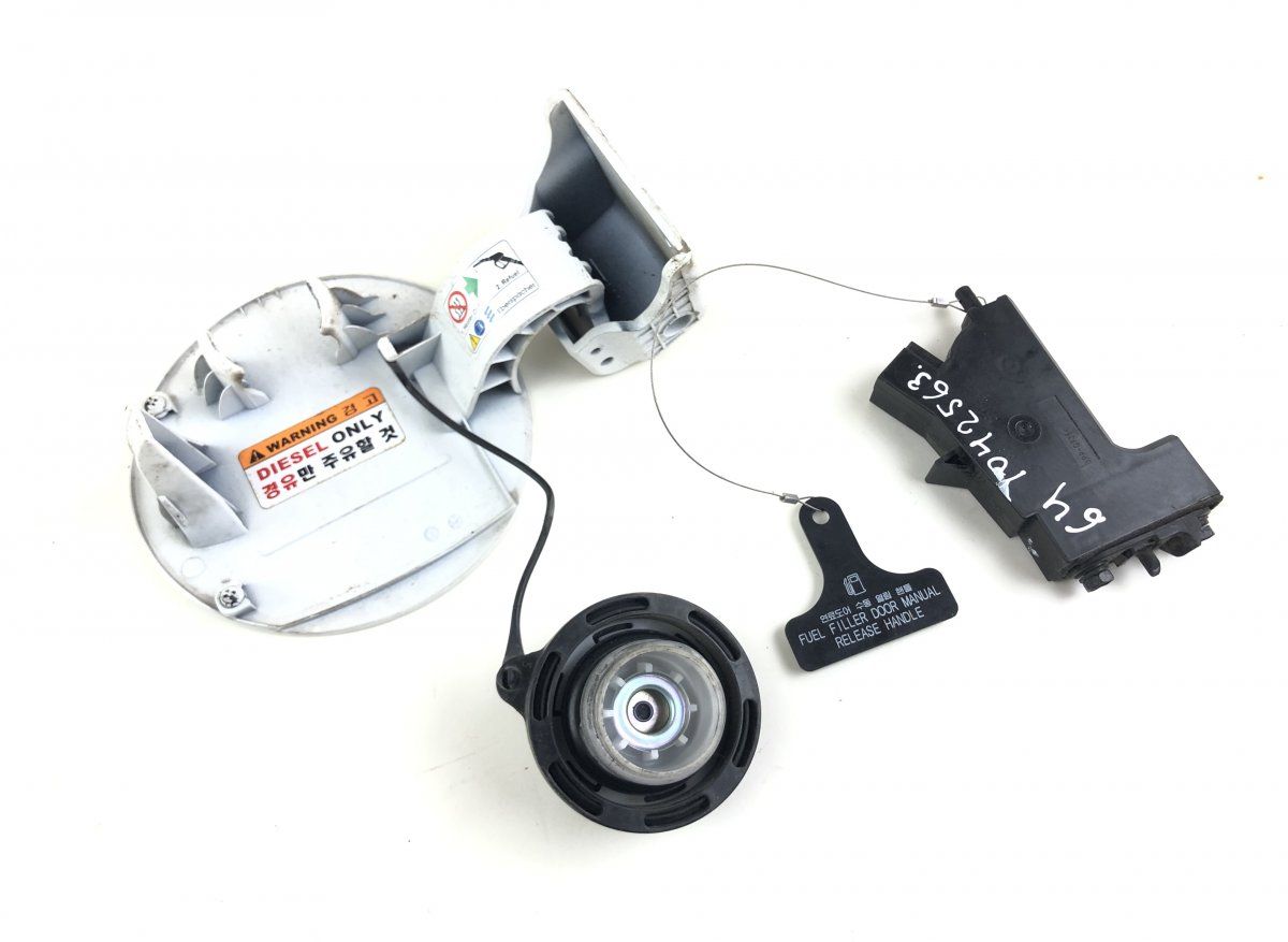 69510D4300 Fuel flap KIA OPTIMA IV (JF) (2015-2020)