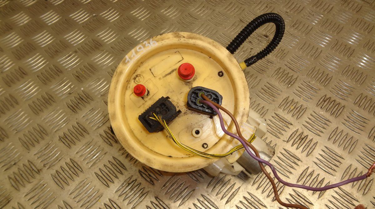 Fuel delivery pump BMW 5 (F10, F11) (2010-2017)