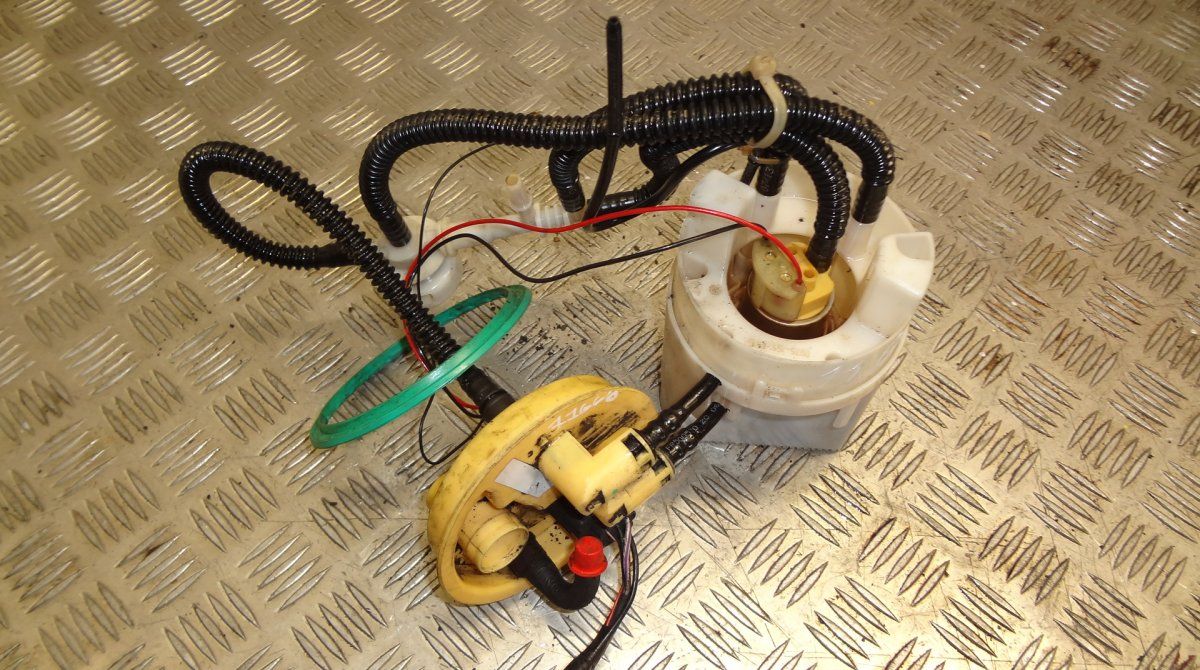 Fuel delivery pump LAND ROVER RANGE ROVER SPORT I (L320) (2005-2013)