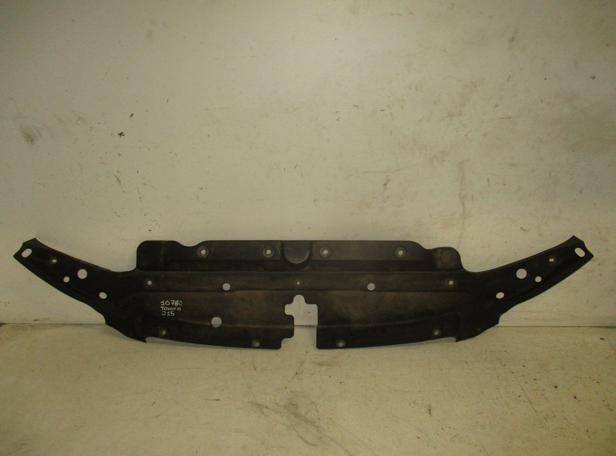 Front panel plastic cover upper TOYOTA LAND CRUISER 150 (2009-2021)