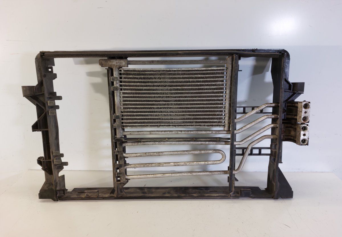 17378570 17378339 17378260 Front panel BMW 7 (E38) (1994-2001)