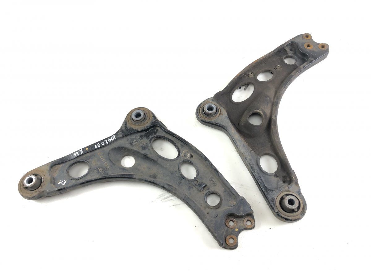 545016850R Front Axle Track Control Arm lower left NISSAN NV300 (X82) (2016-2021)