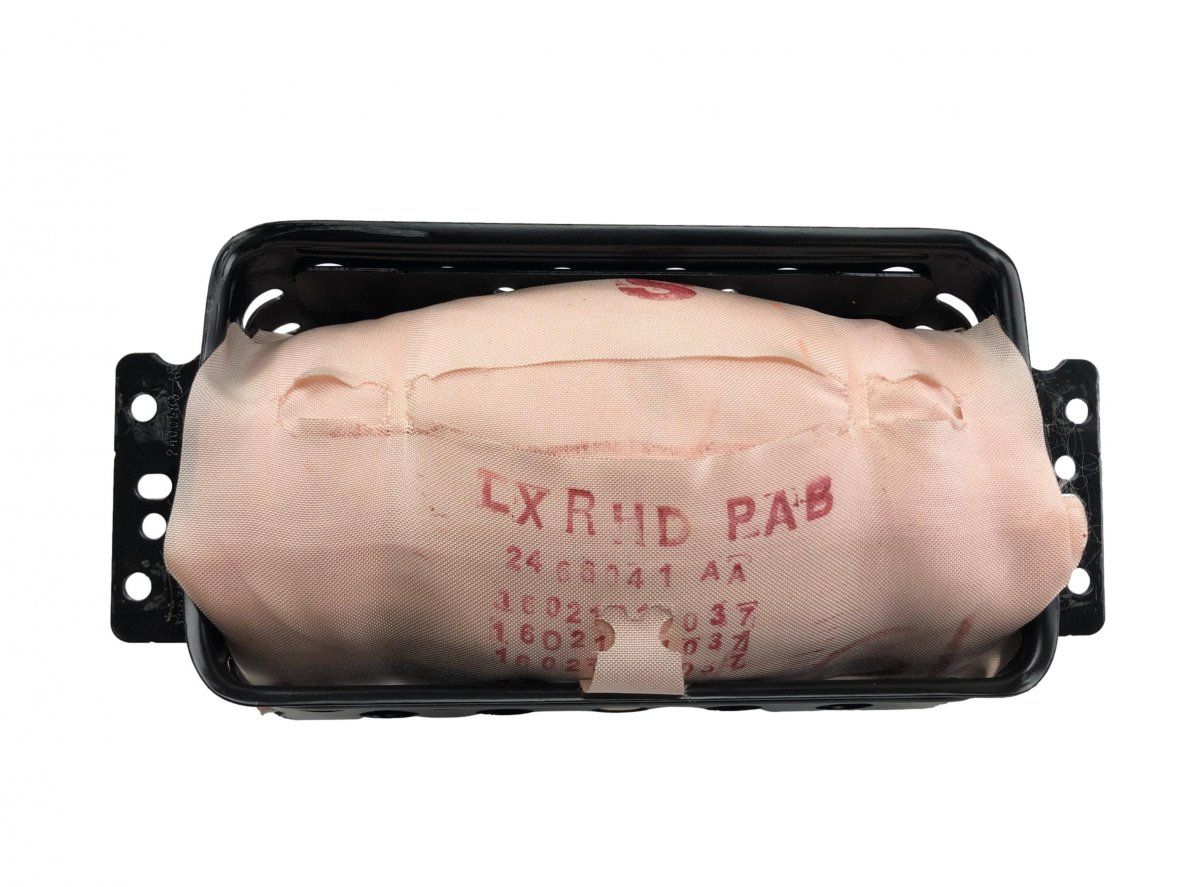 68045027AC Passenger Airbag CHRYSLER 300C II (2010-2023)