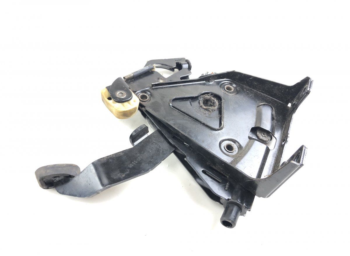 A4474200184 Parking brake Pedal MERCEDES-BENZ VITO / V-CLASS (W447) (2014-)