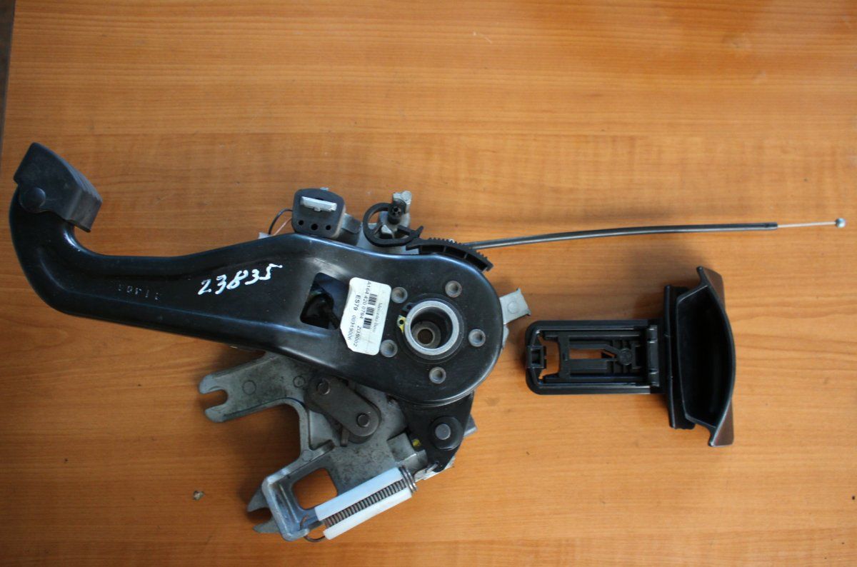 A1644200784 Parking brake Pedal MERCEDES-BENZ ML-CLASS (W164) (2005-2011)