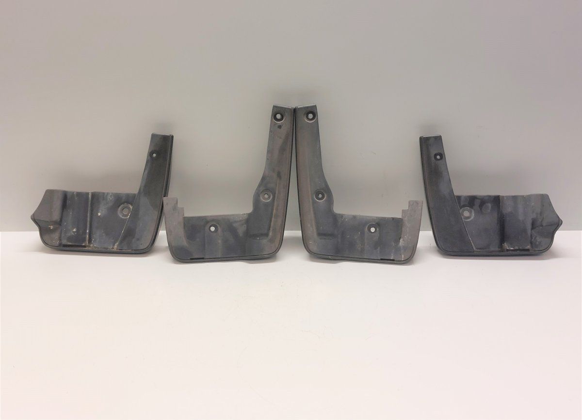 J1010AJ026 J1010AJ023 J1010AJ022 J1010AJ025 Mud guard front right SUBARU LEGACY V / Outback (2009-2014)