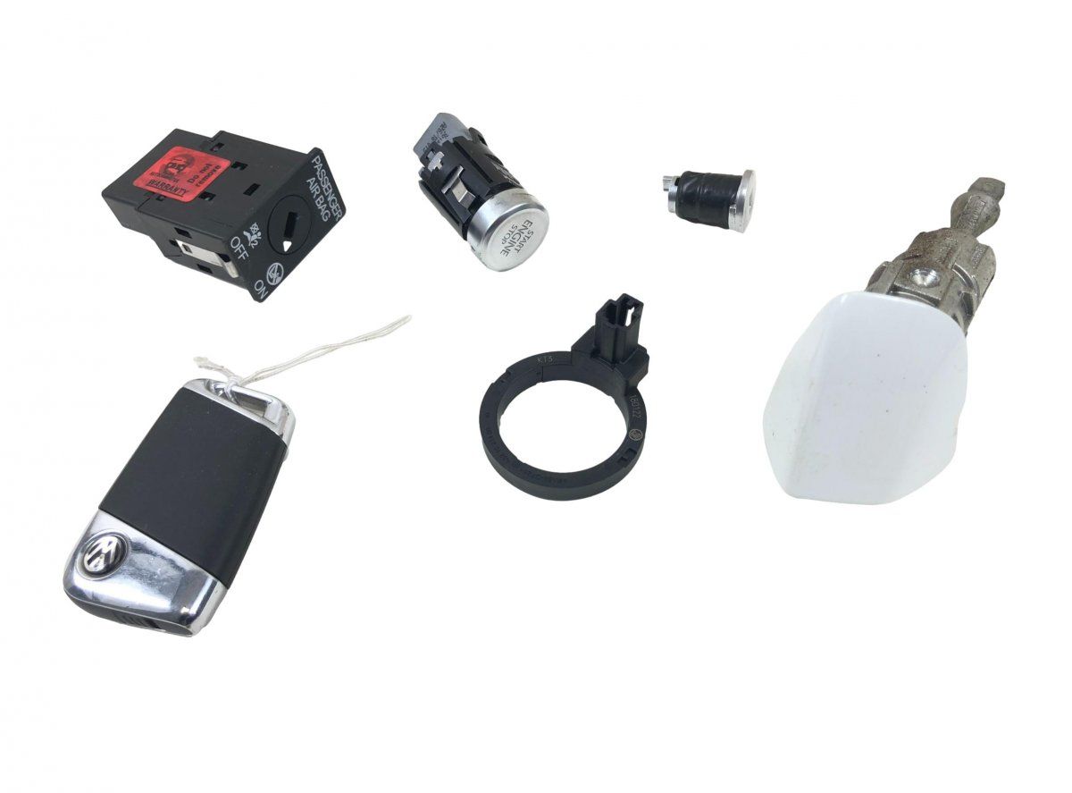 3G0959752BC Key / Keys VW PASSAT B8 (3G) / ALLTRACK (2014-2023)